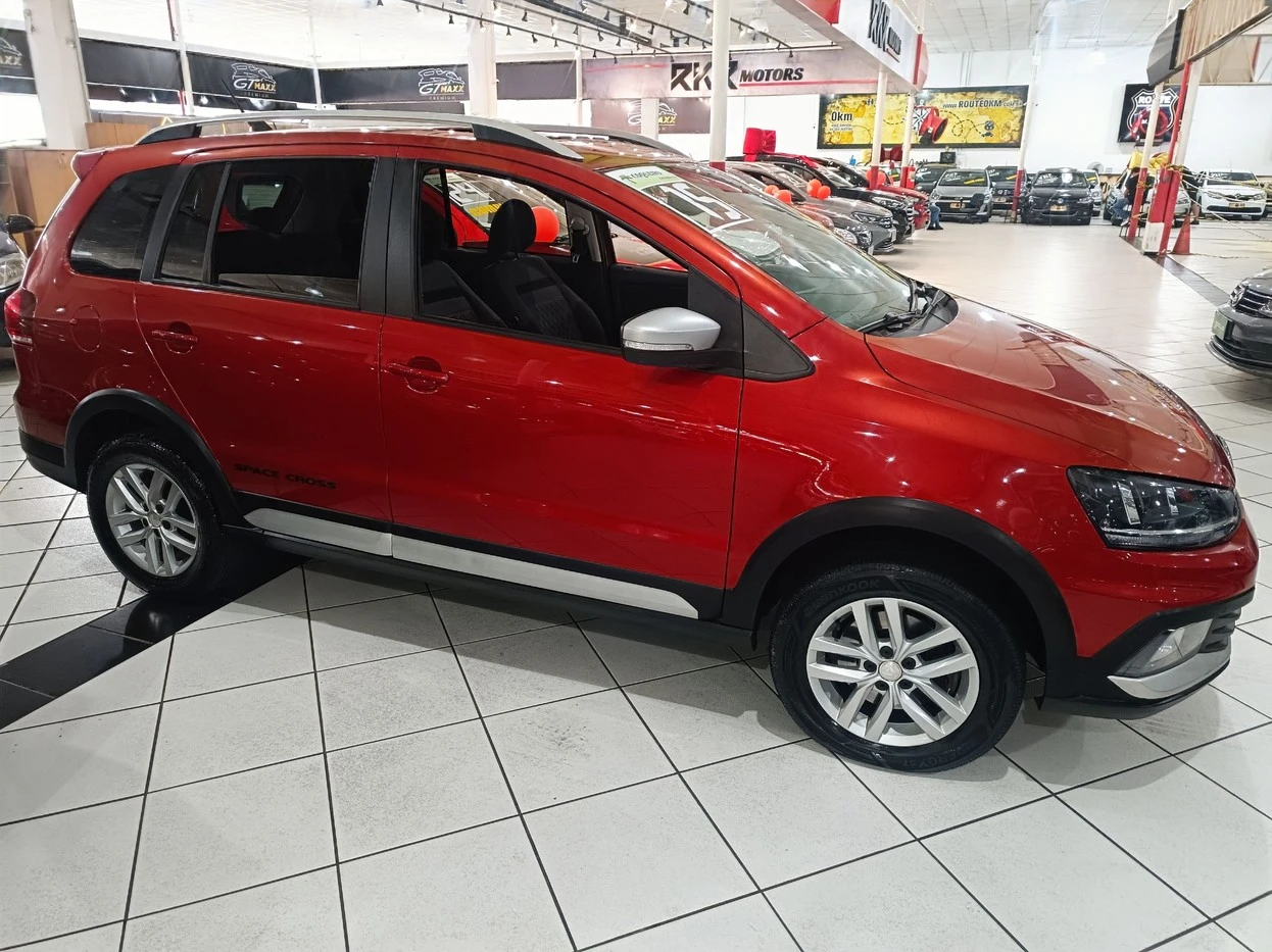 VOLKSWAGEN SPACE CROSS
