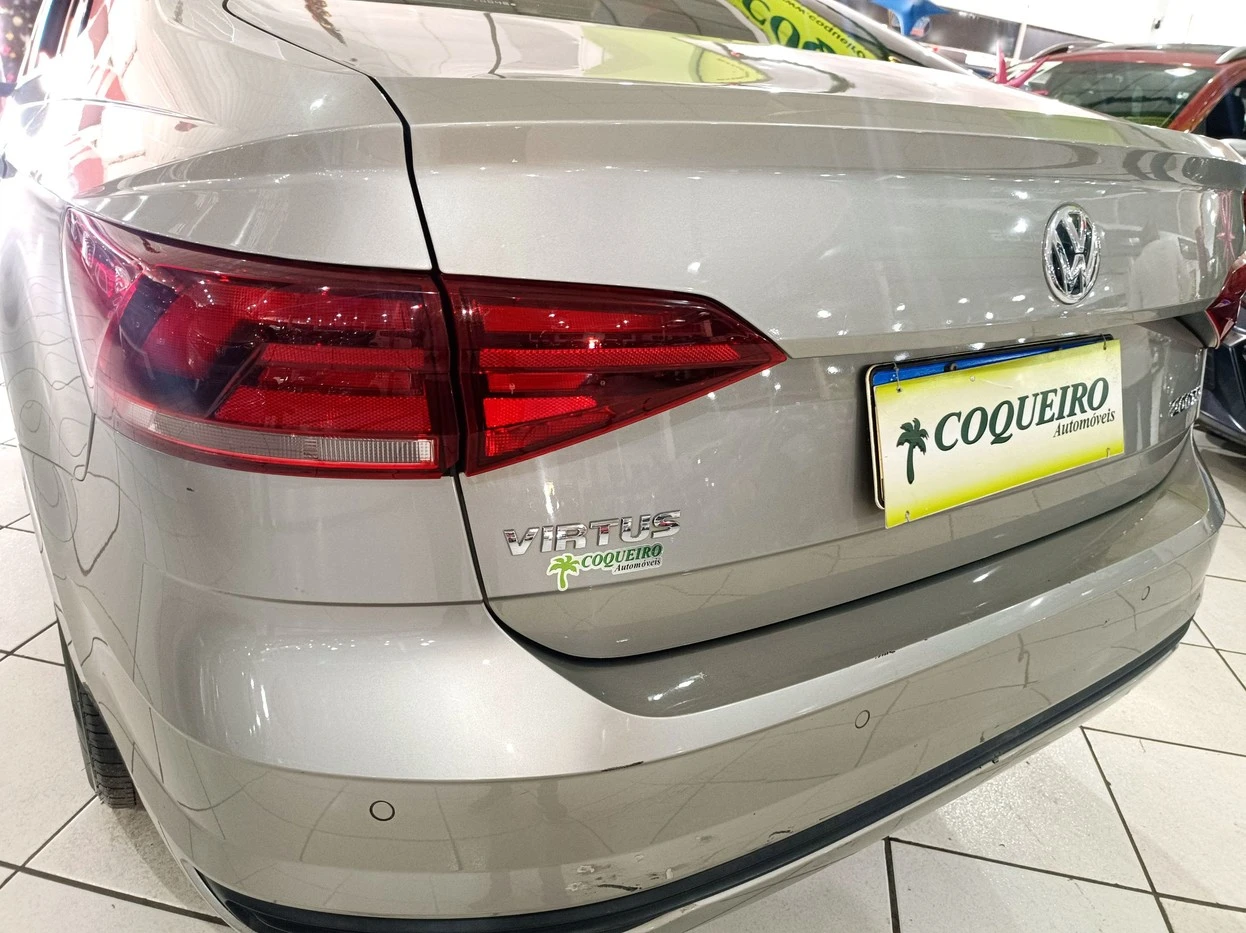 VOLKSWAGEN VIRTUS