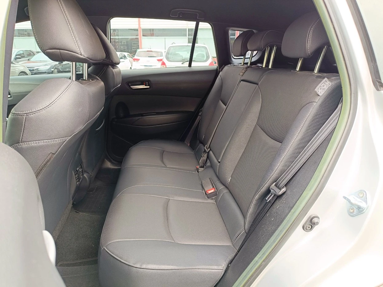 TOYOTA COROLLA CROSS