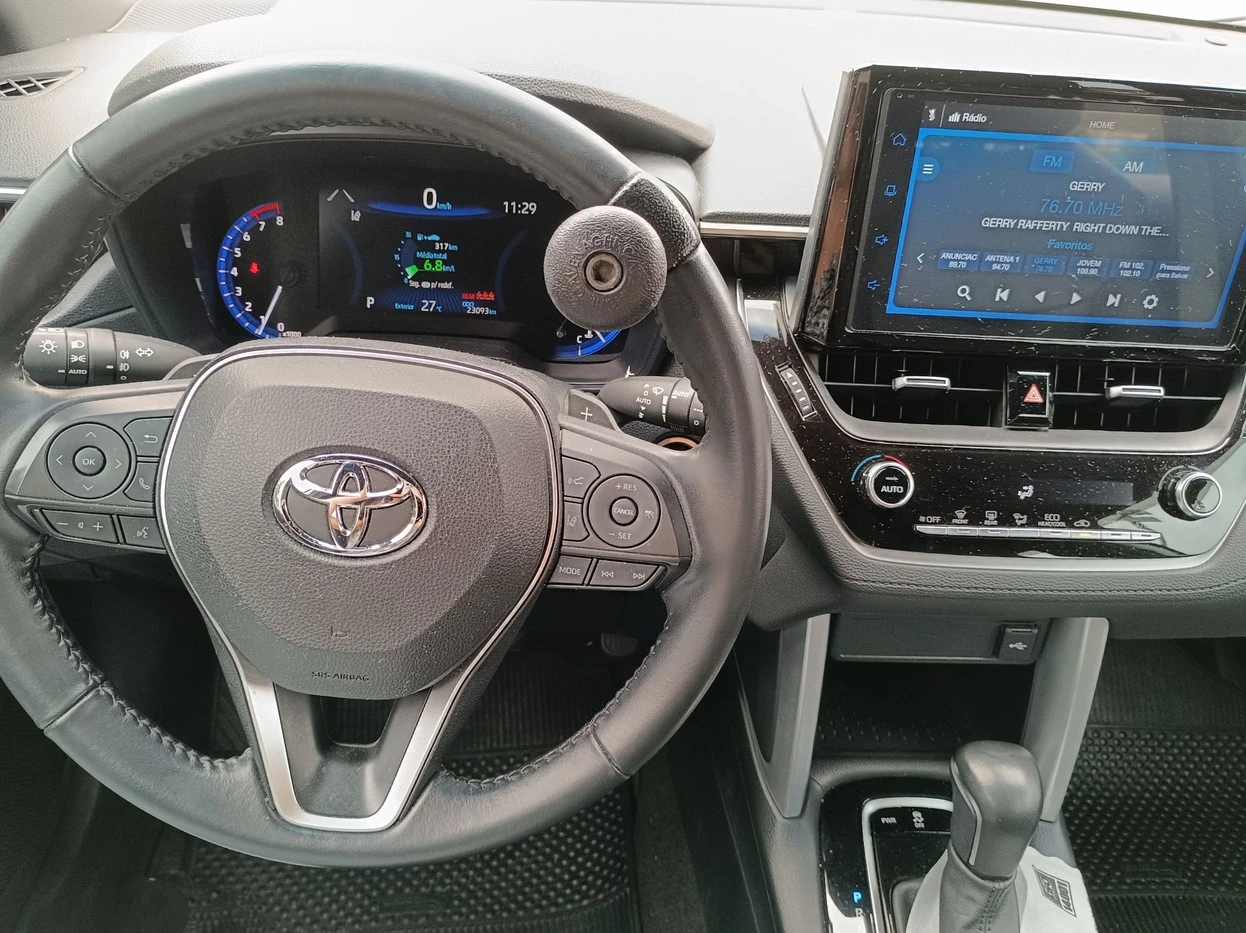 TOYOTA COROLLA CROSS