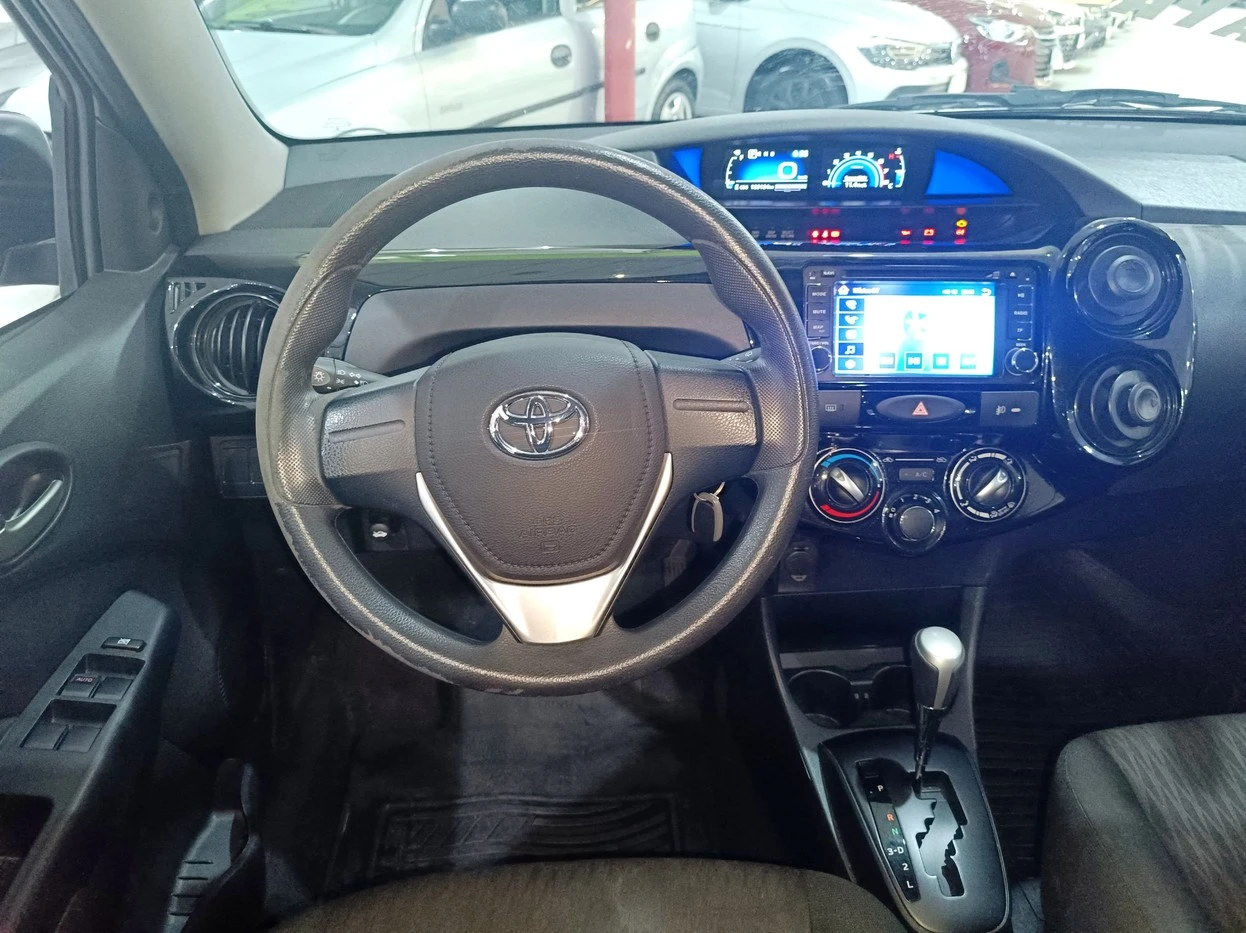 TOYOTA ETIOS