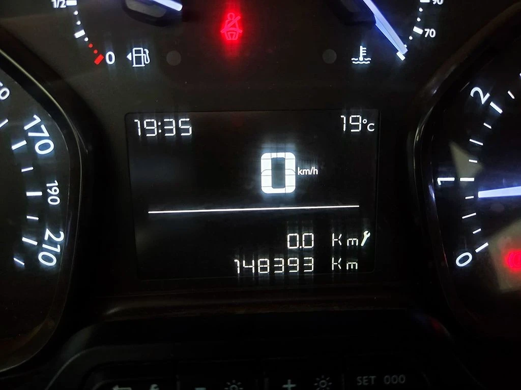 PEUGEOT EXPERT