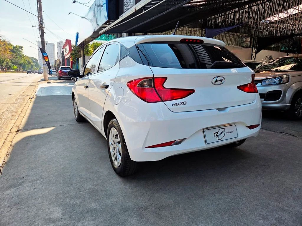 HYUNDAI HB20