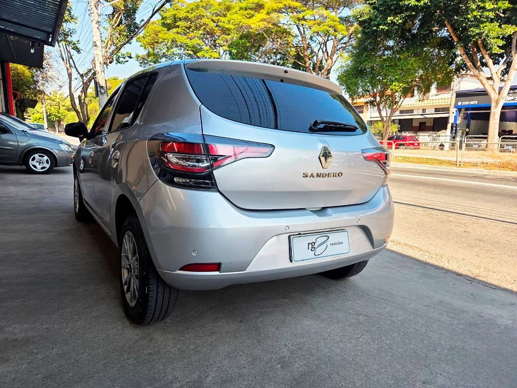 RENAULT SANDERO