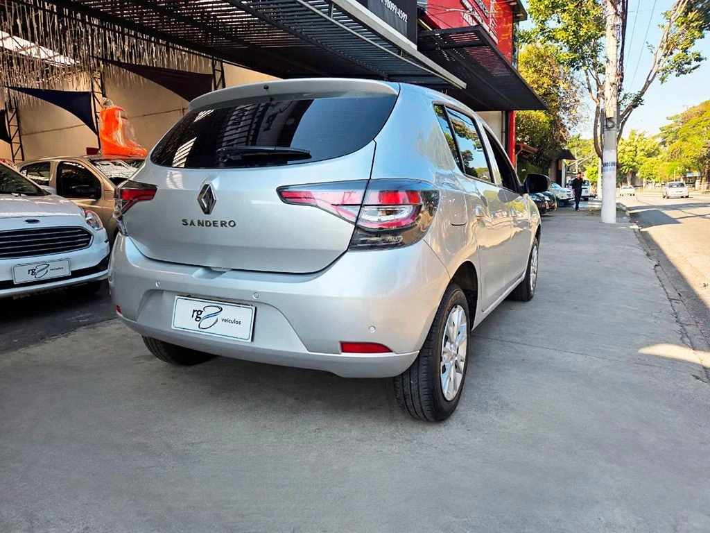 RENAULT SANDERO