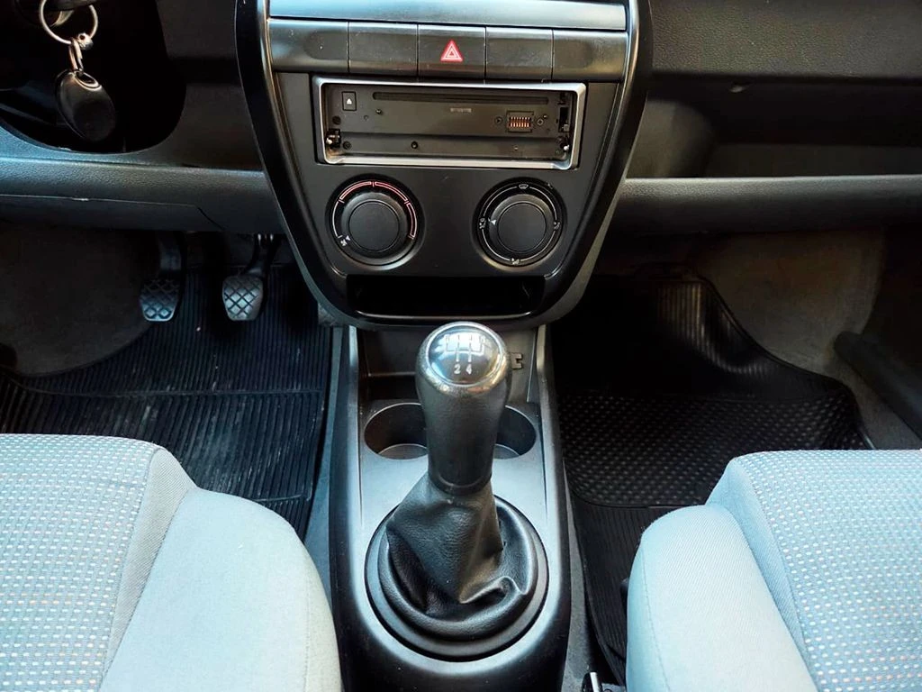 VOLKSWAGEN FOX