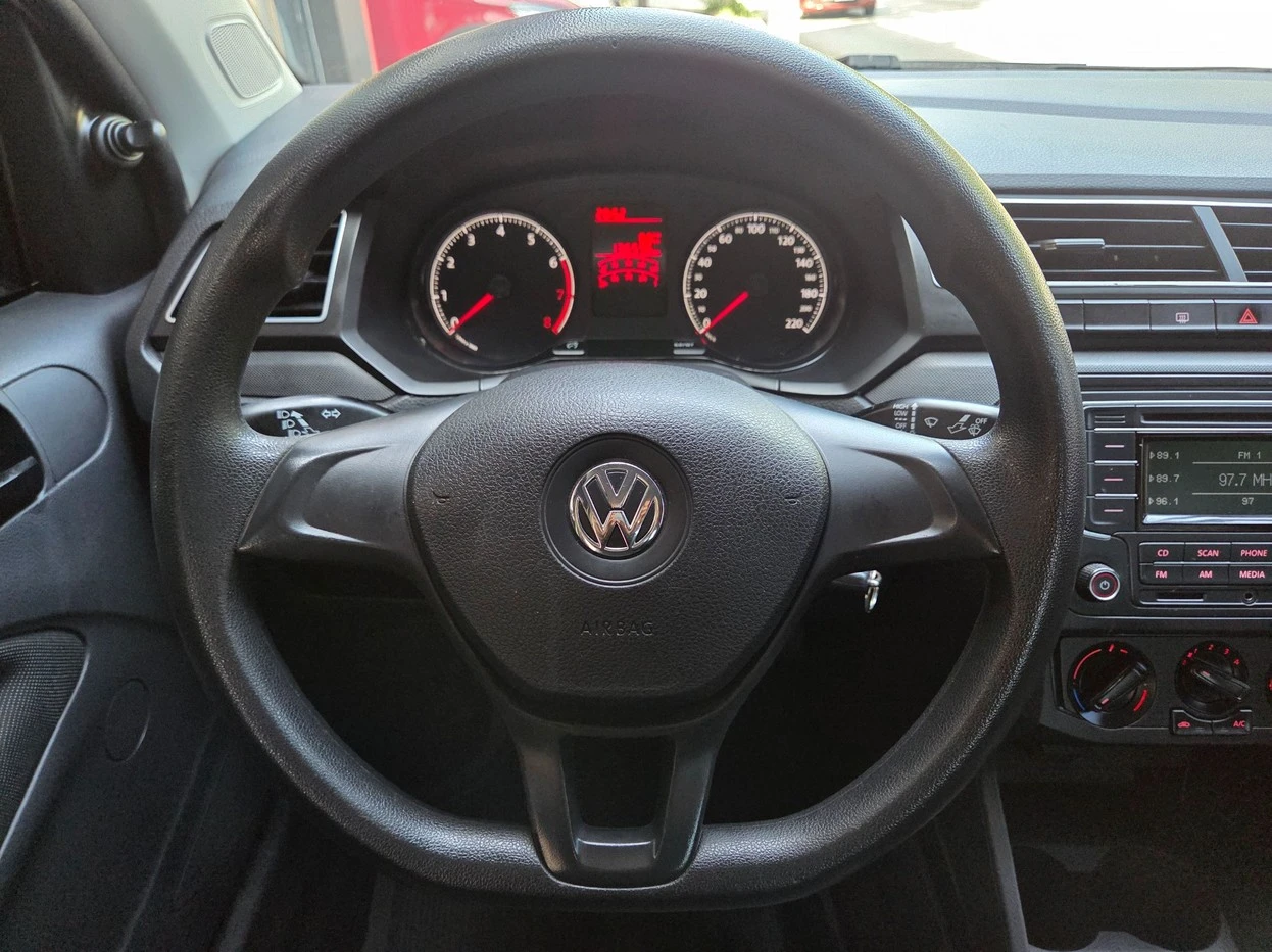 VOLKSWAGEN VOYAGE
