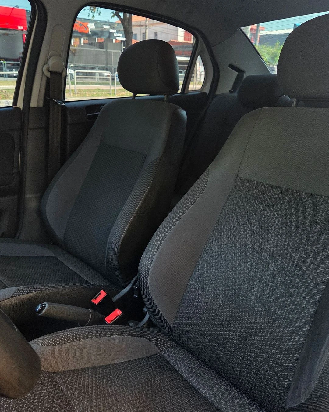VOLKSWAGEN VOYAGE
