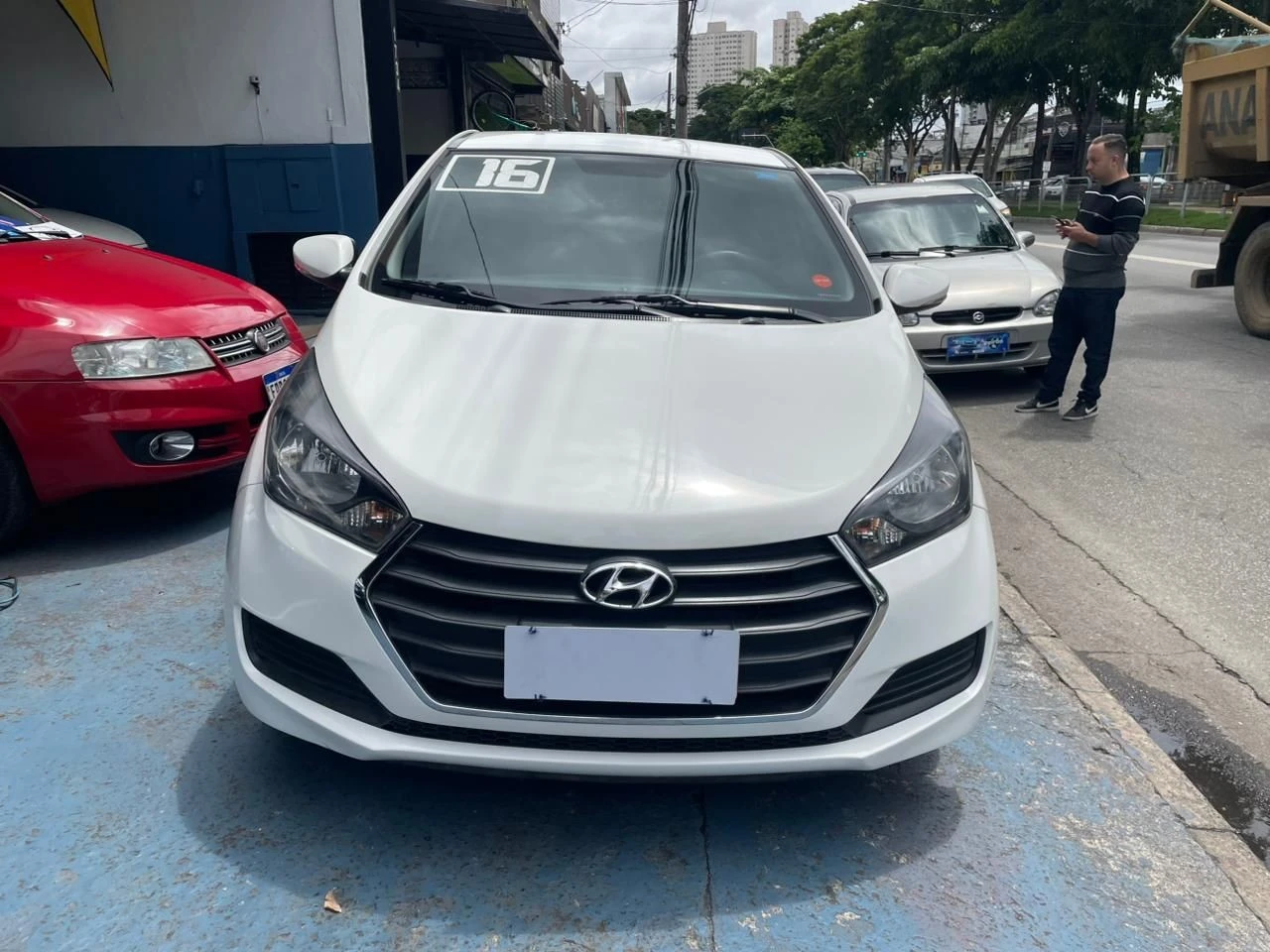 HYUNDAI HB20