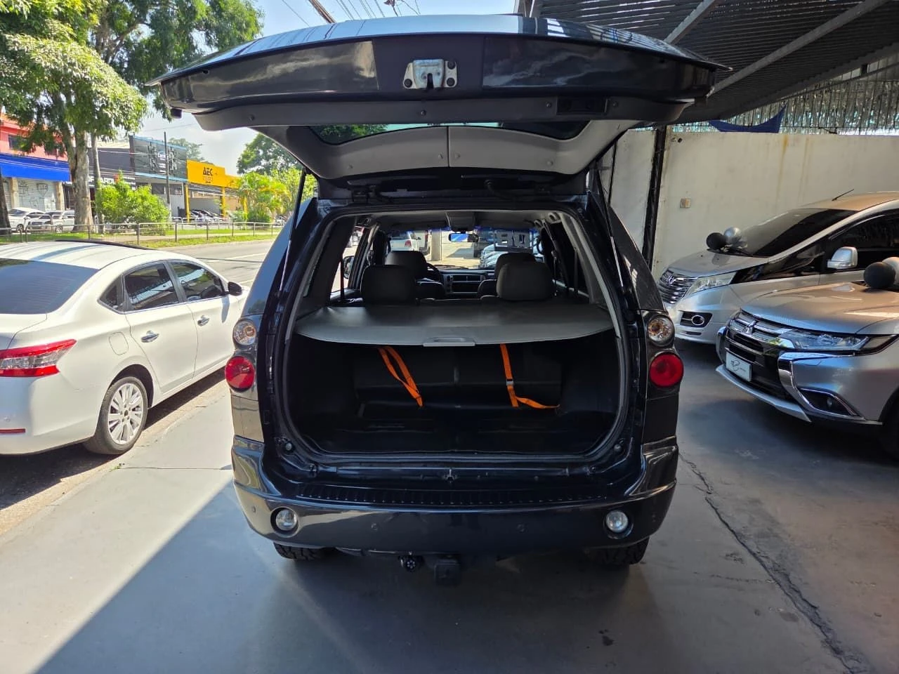 MITSUBISHI PAJERO SPORT