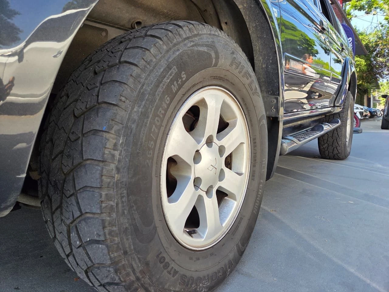 MITSUBISHI PAJERO SPORT