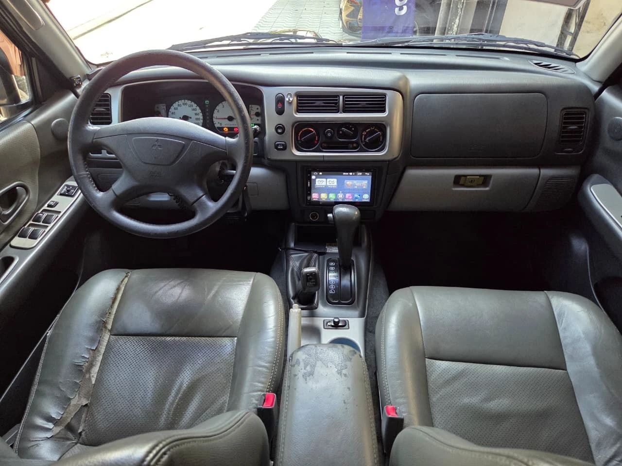 MITSUBISHI PAJERO SPORT