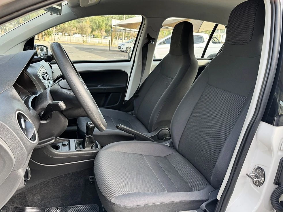 VOLKSWAGEN UP