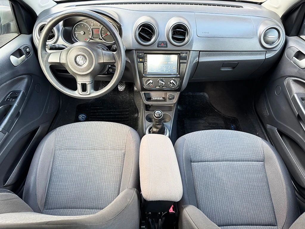 VOLKSWAGEN VOYAGE