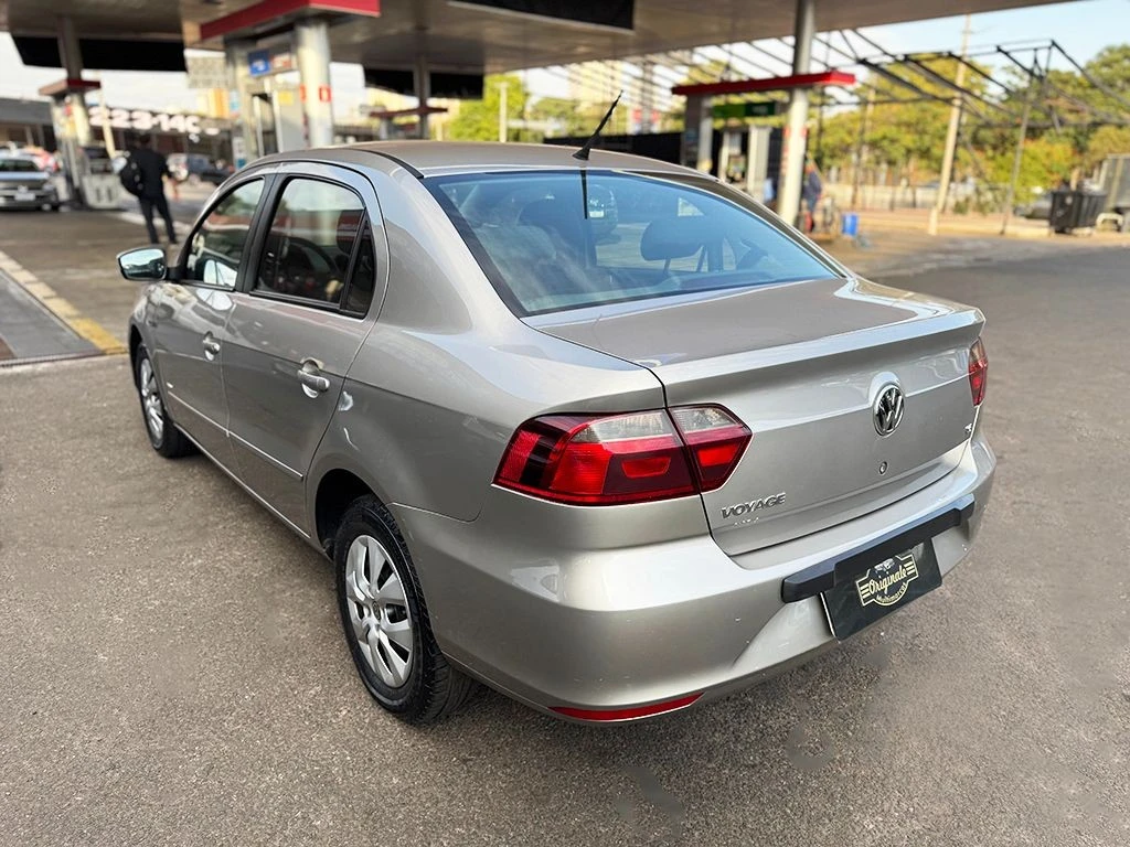 VOLKSWAGEN VOYAGE