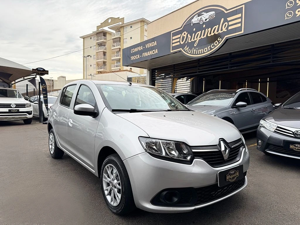 RENAULT SANDERO