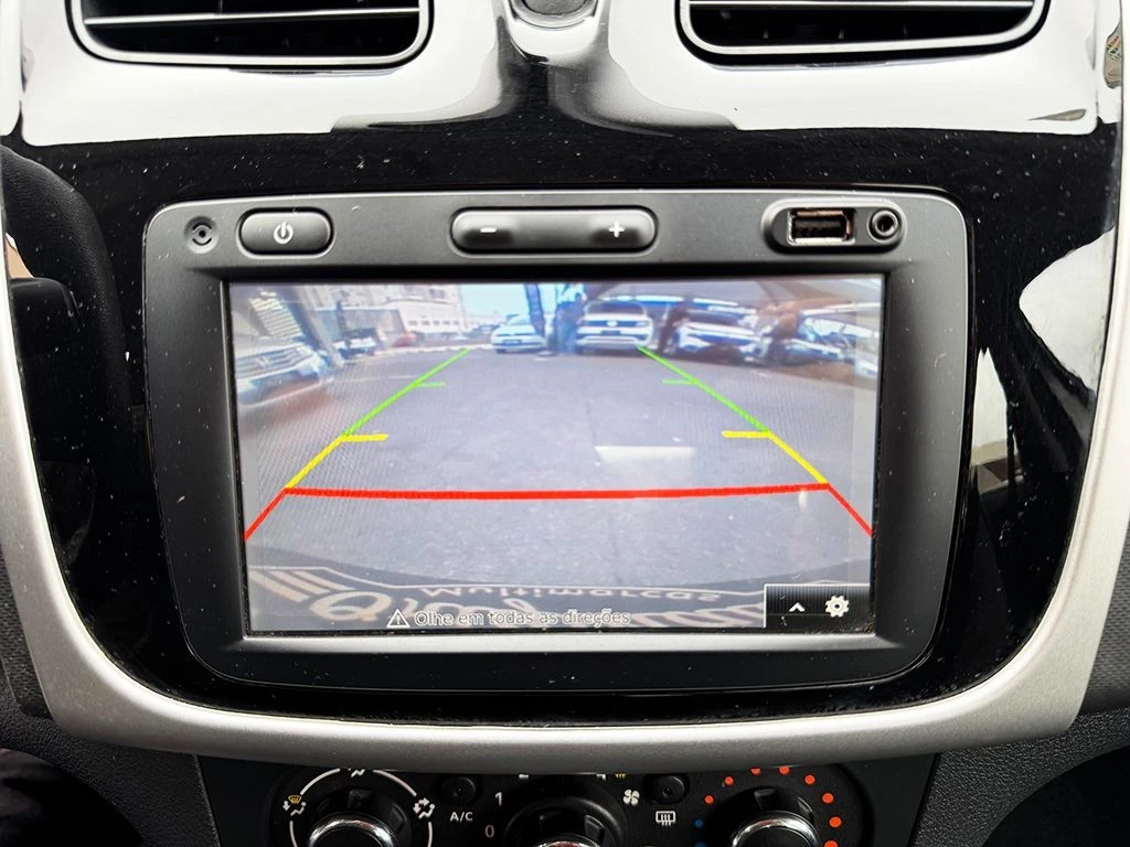 RENAULT SANDERO