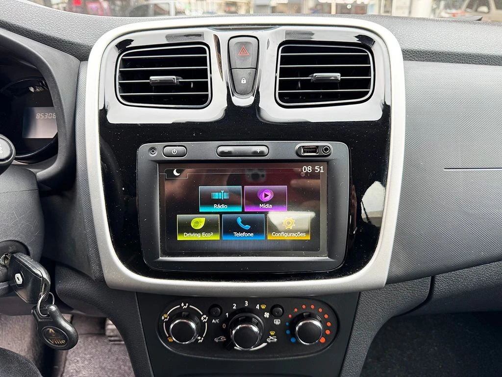 RENAULT SANDERO