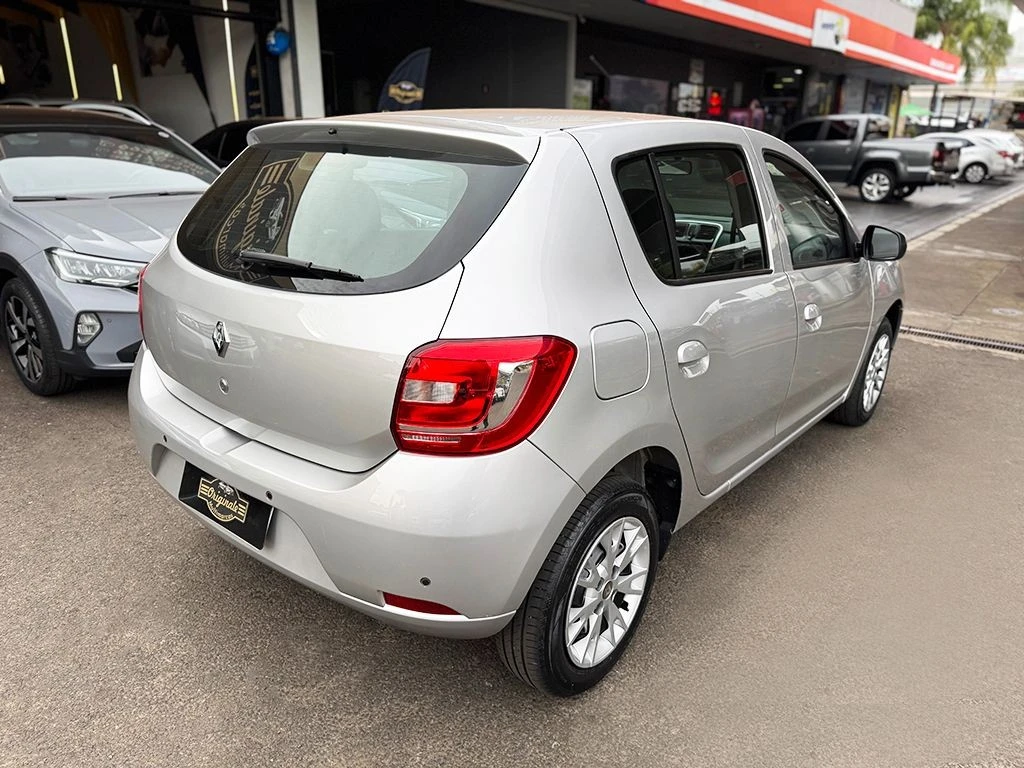 RENAULT SANDERO