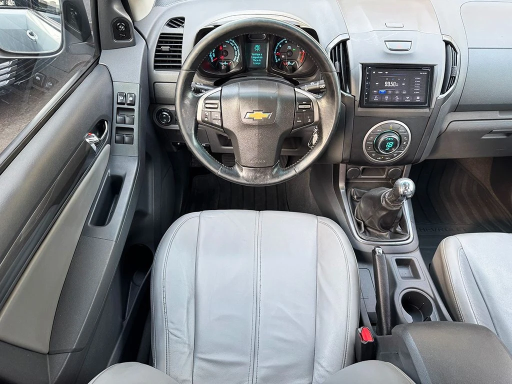 CHEVROLET S10