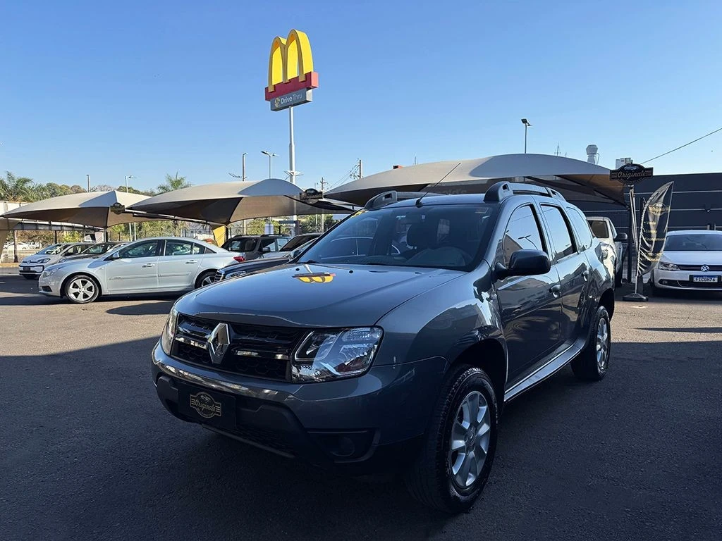 RENAULT DUSTER