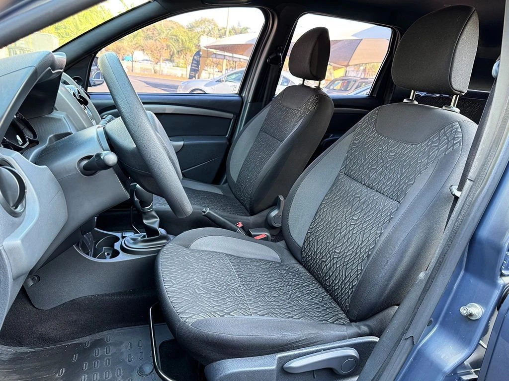 RENAULT DUSTER