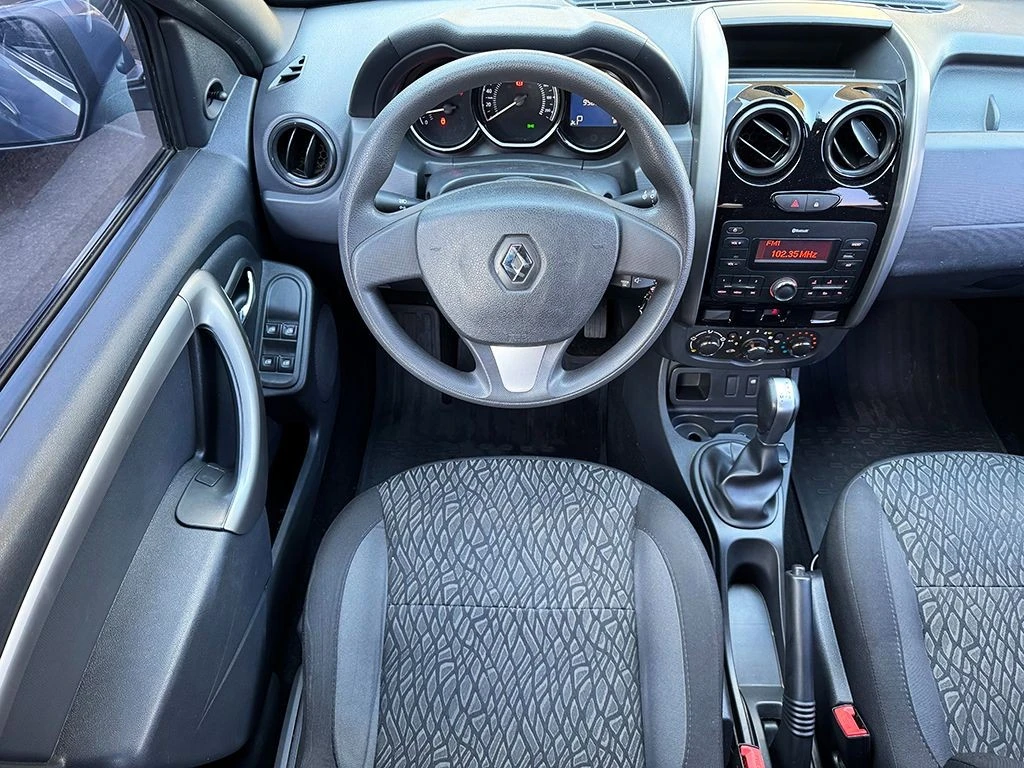 RENAULT DUSTER