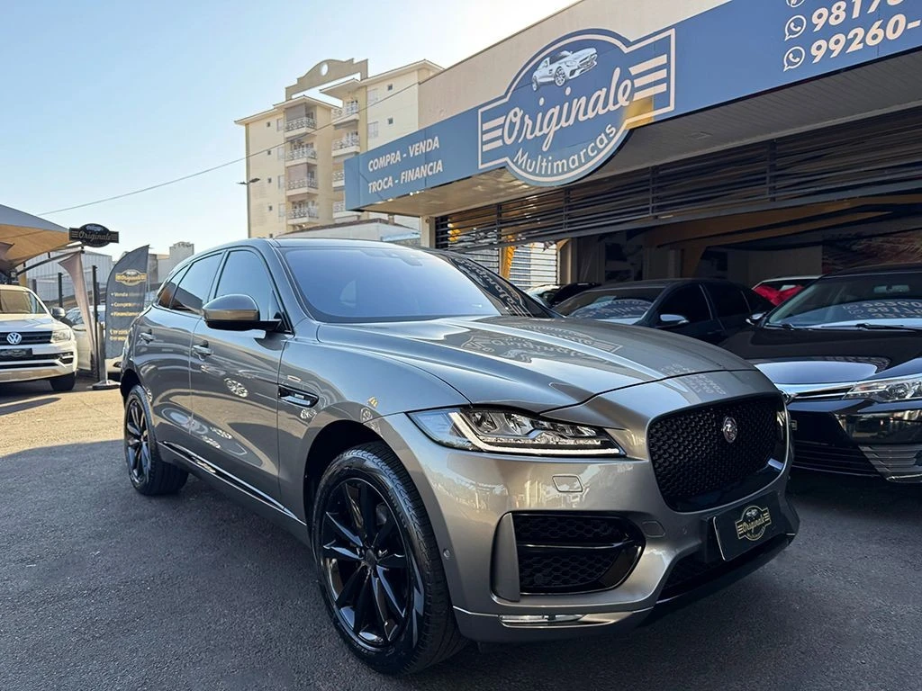 JAGUAR F-PACE