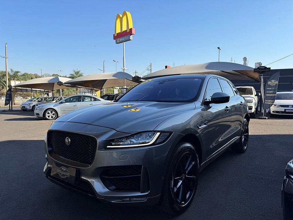JAGUAR F-PACE