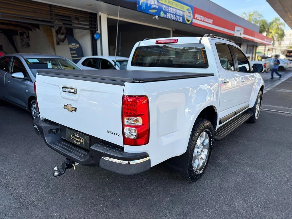 CHEVROLET S10