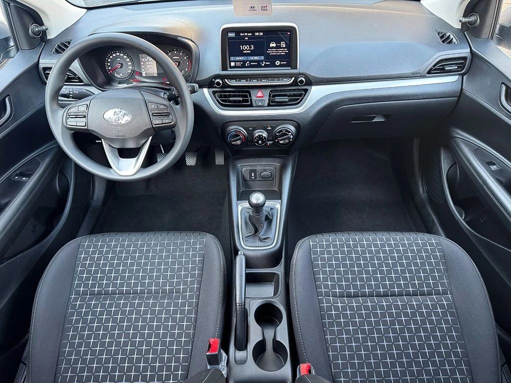 HYUNDAI HB20