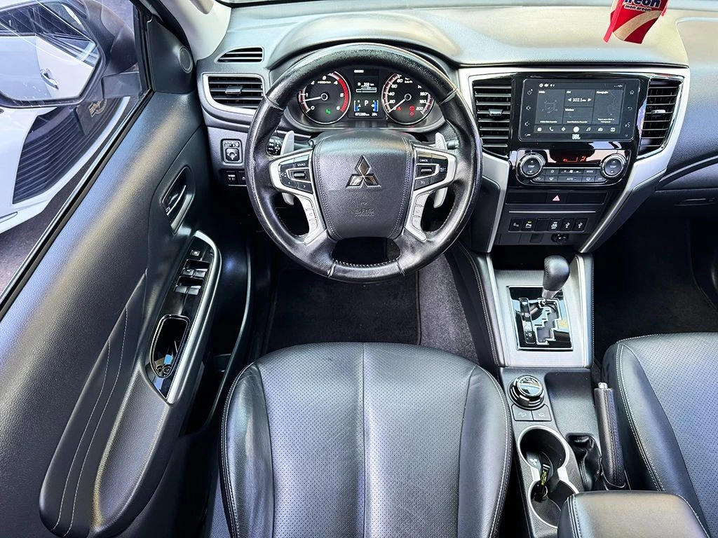 MITSUBISHI L200 TRITON
