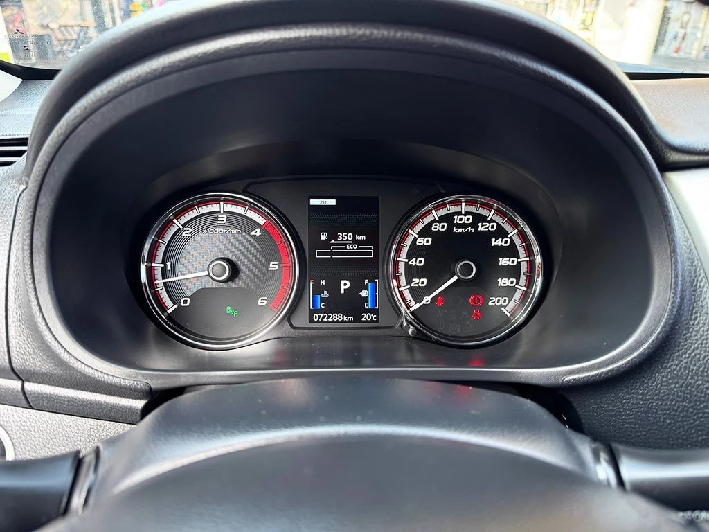 MITSUBISHI L200 TRITON