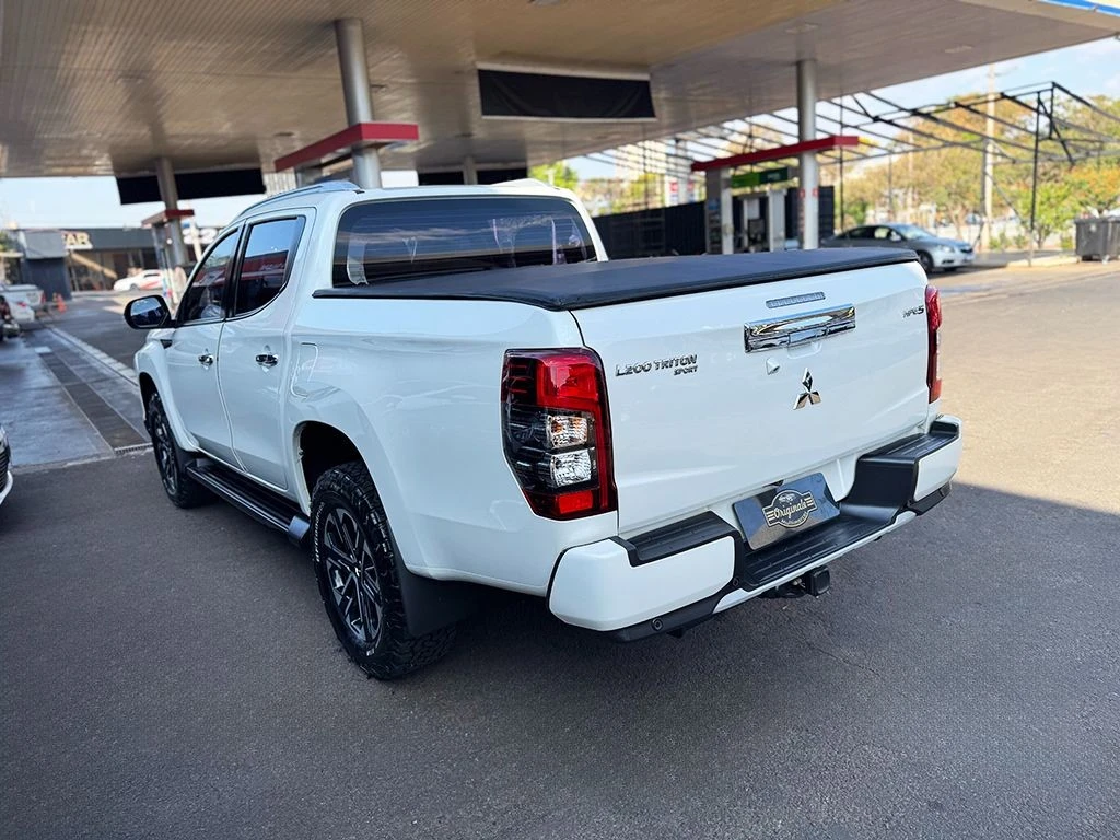MITSUBISHI L200 TRITON