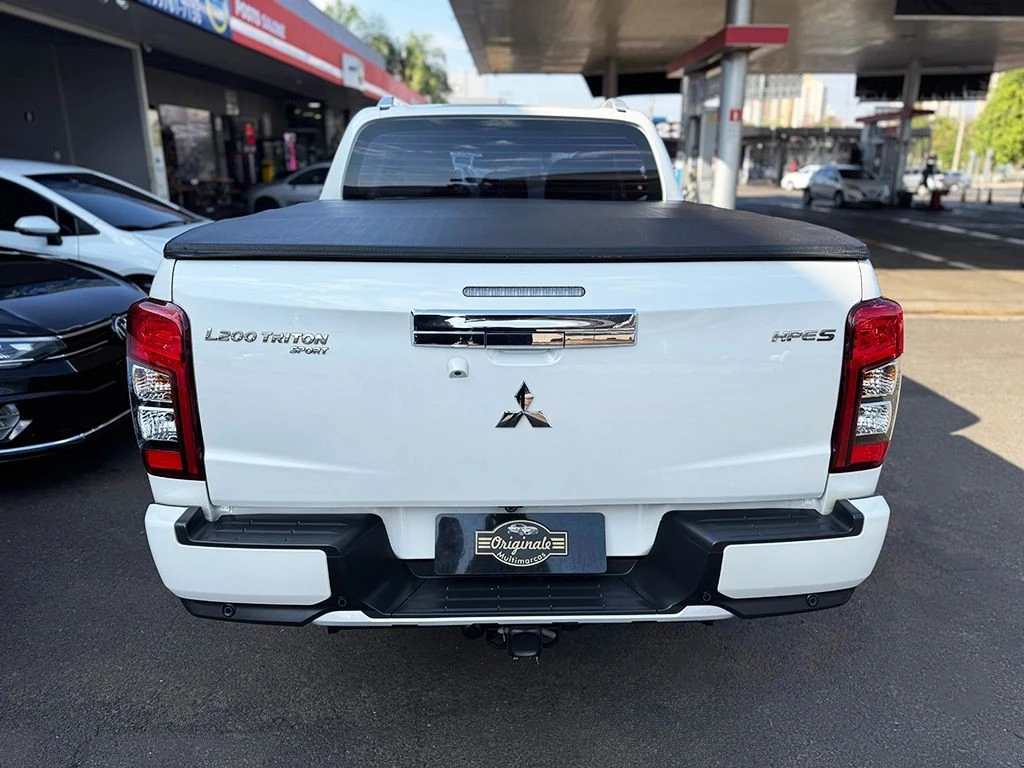 MITSUBISHI L200 TRITON