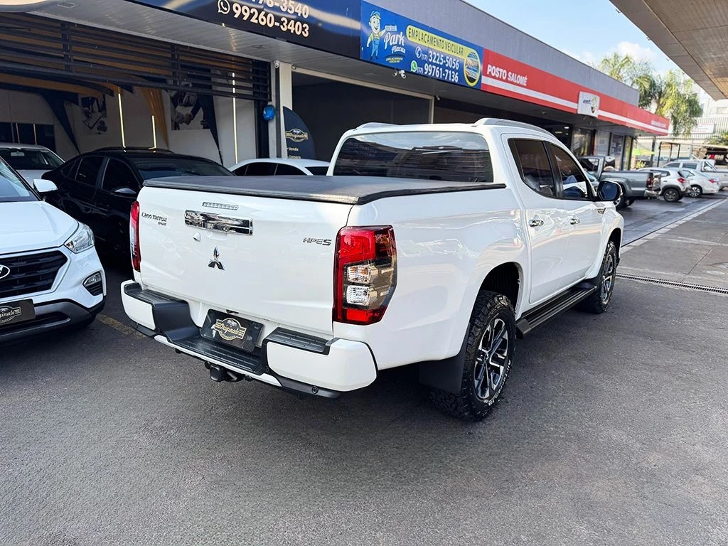 MITSUBISHI L200 TRITON