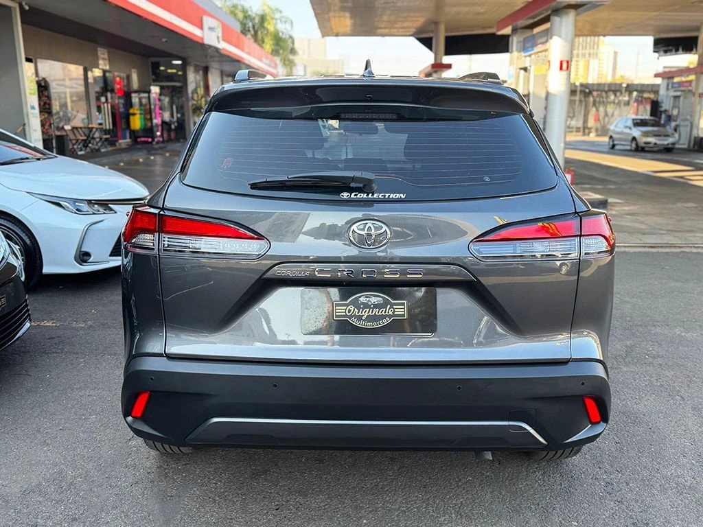 TOYOTA COROLLA CROSS