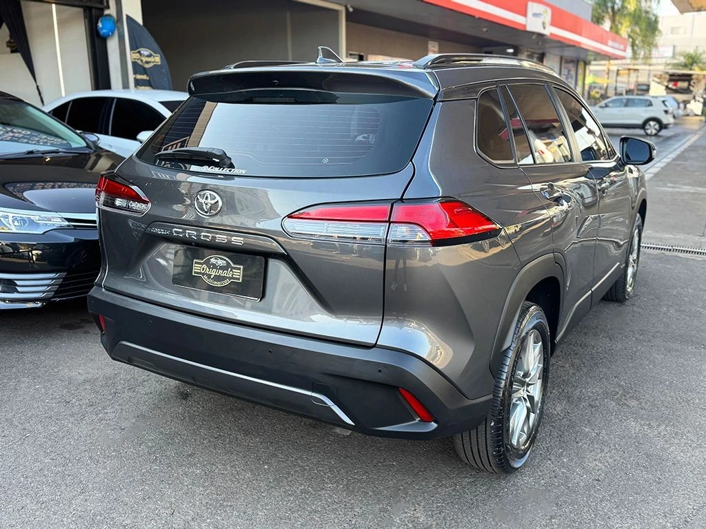 TOYOTA COROLLA CROSS