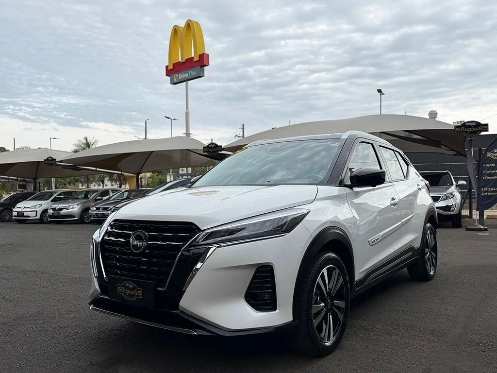 NISSAN KICKS
