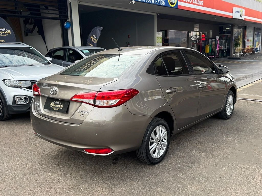 TOYOTA YARIS