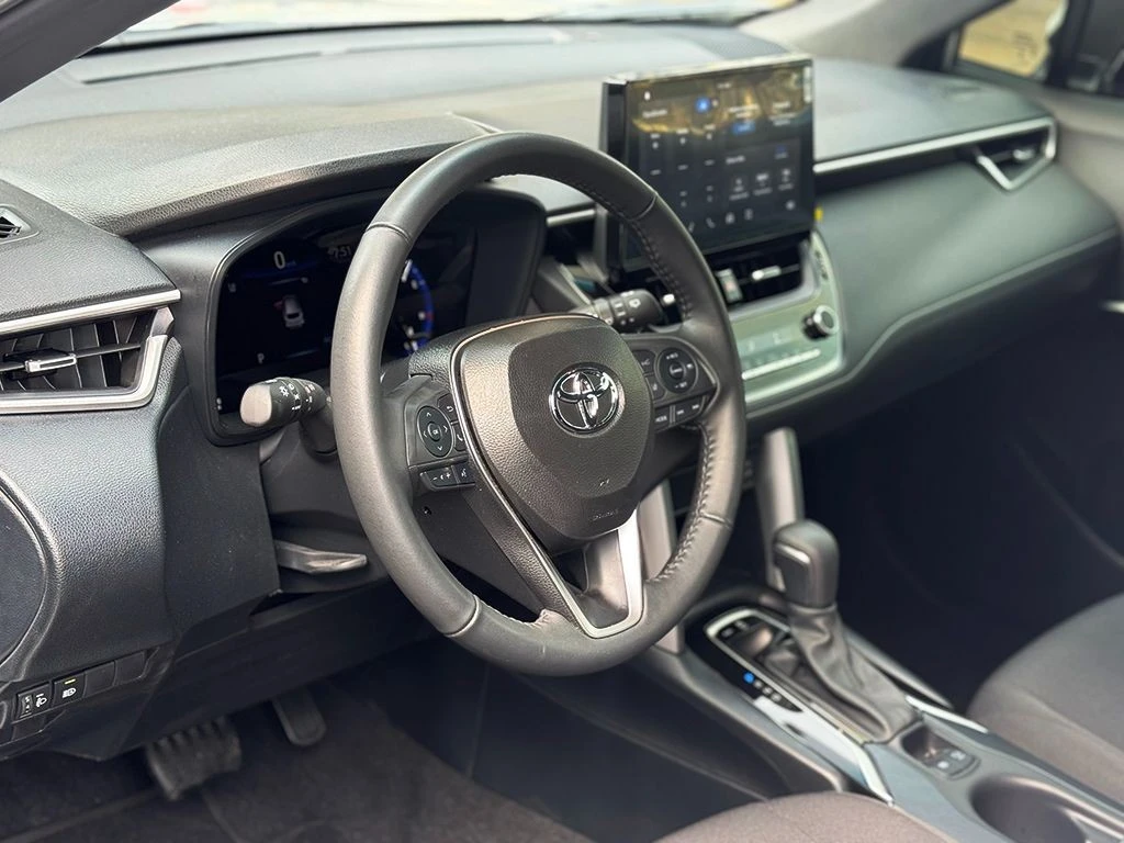 TOYOTA COROLLA CROSS