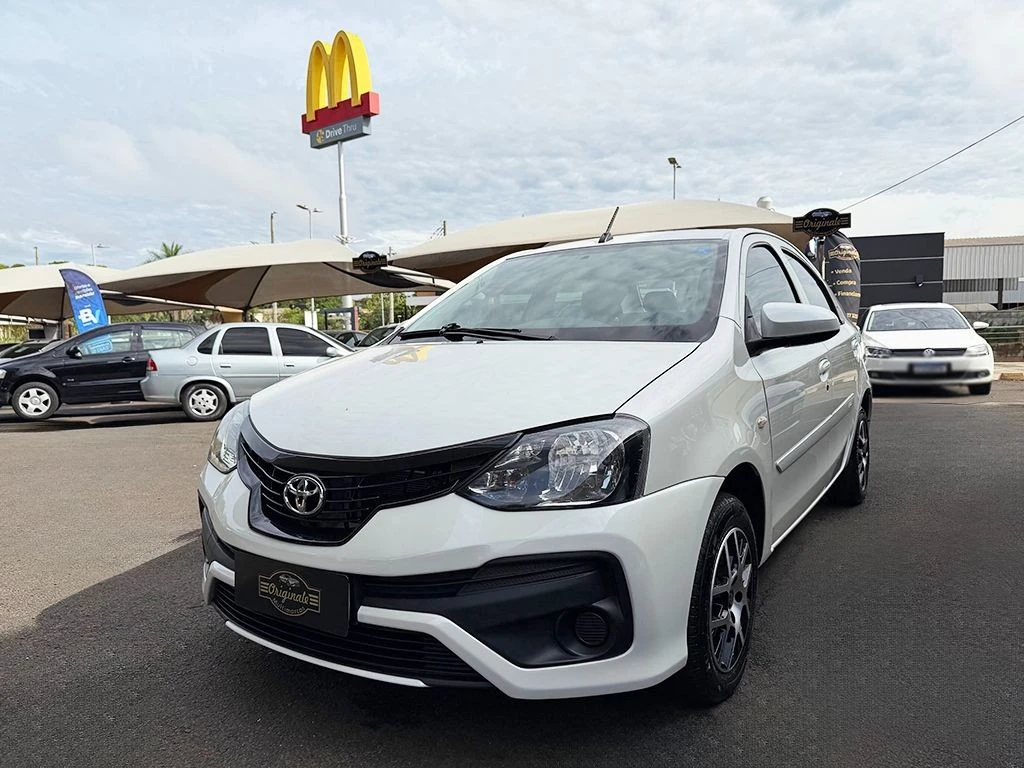 TOYOTA ETIOS