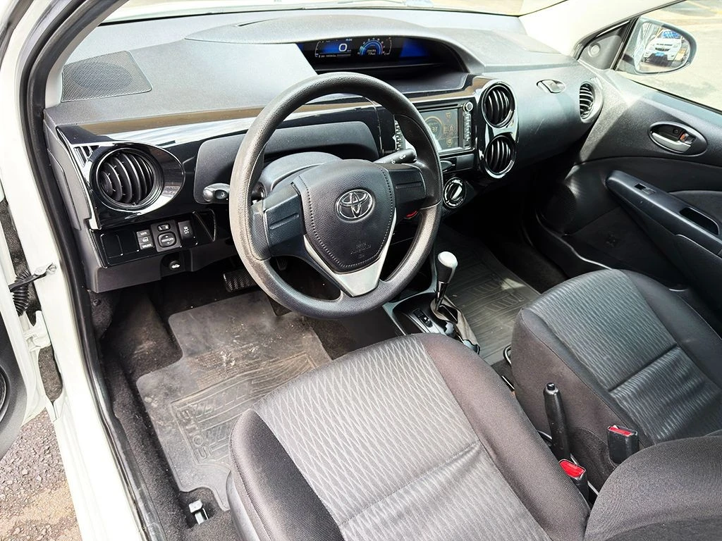 TOYOTA ETIOS
