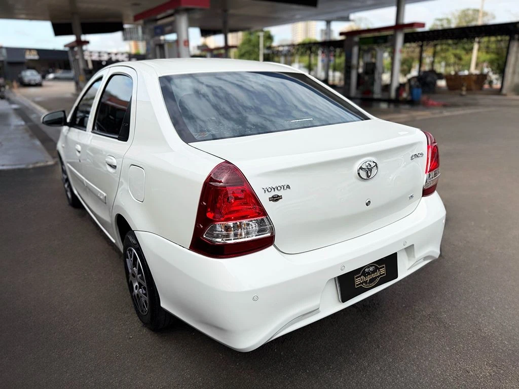 TOYOTA ETIOS
