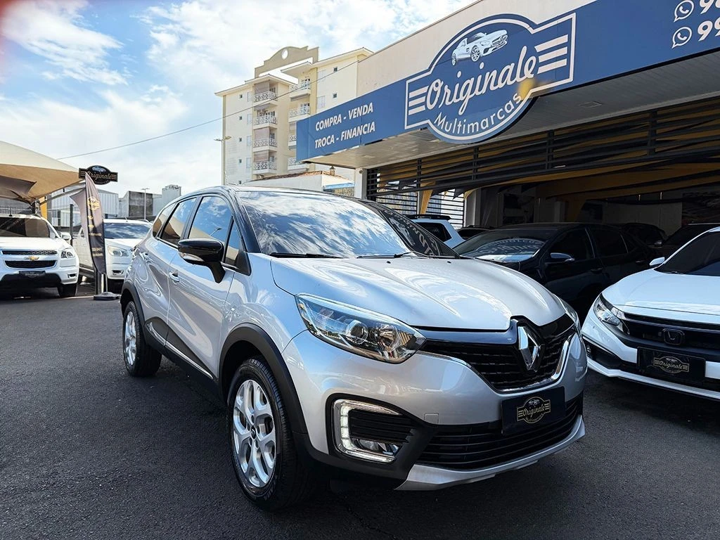 RENAULT CAPTUR