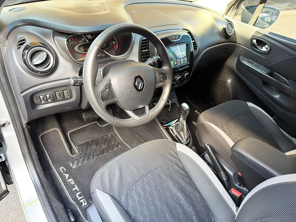 RENAULT CAPTUR