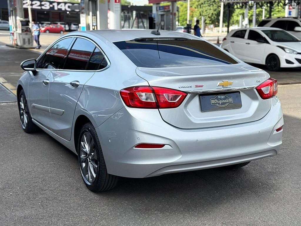 CHEVROLET CRUZE