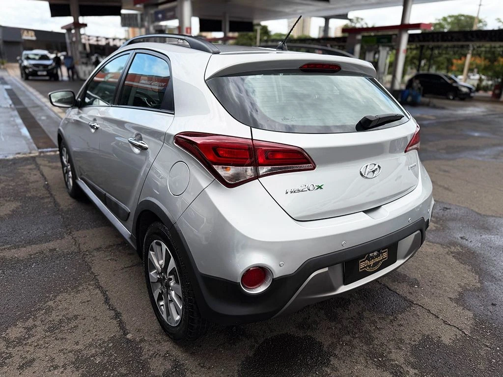HYUNDAI HB20X