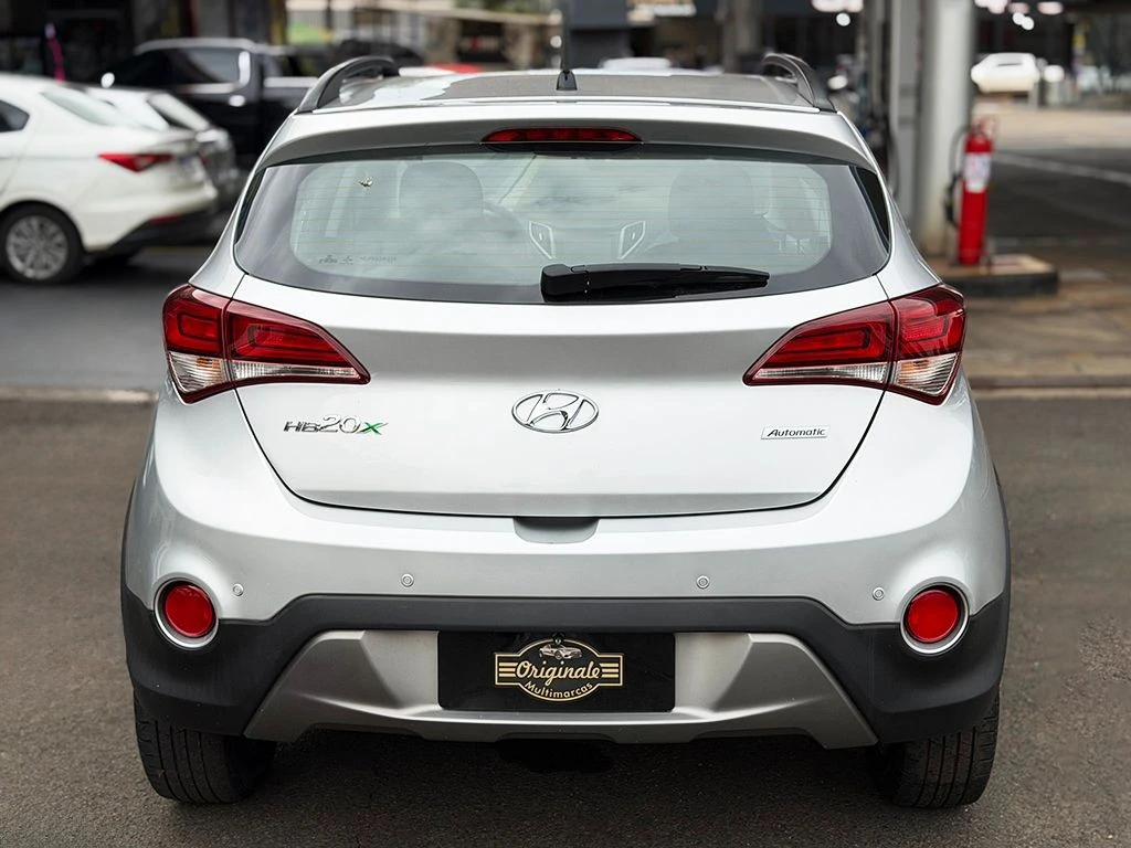 HYUNDAI HB20X