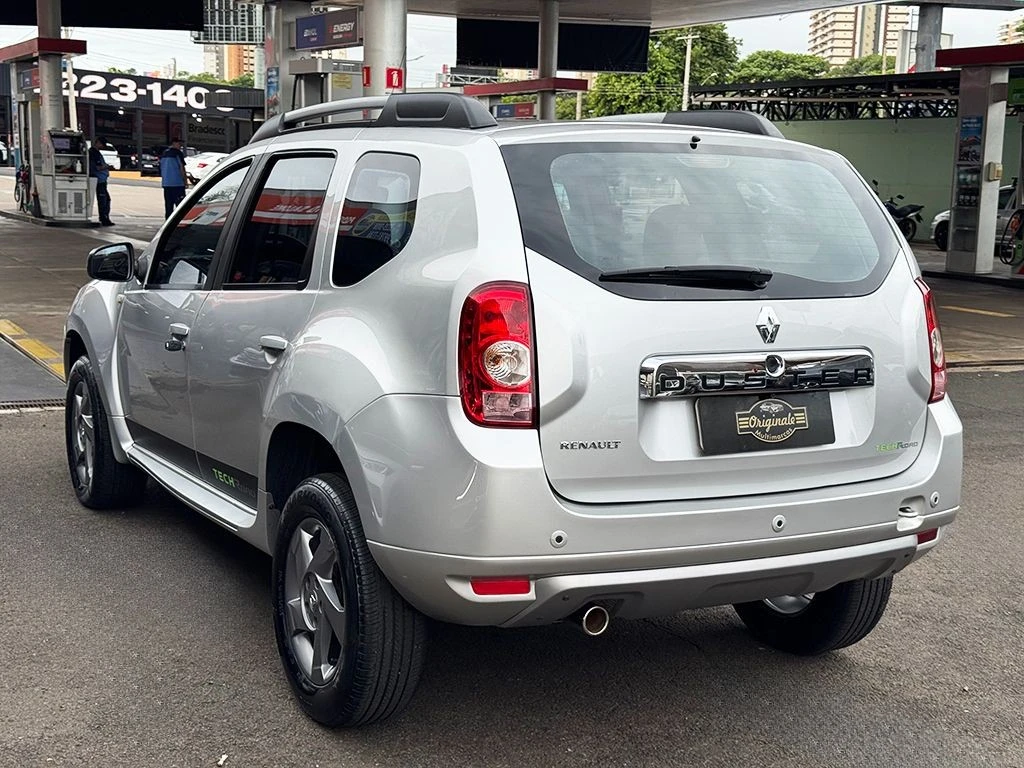 RENAULT DUSTER